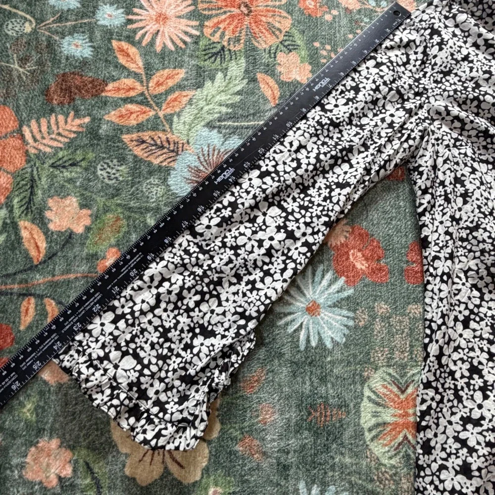 Tory Burch Black White Floral Ruffle Neck Cotton‎ Blouse 29111198 Size 8